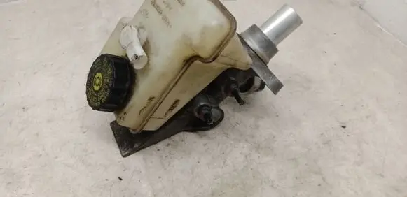 Mercedes-Benz ML W164 Master brake cylinder 03350886811