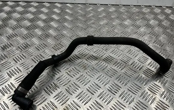 Ford Mondeo MK IV Engine coolant pipe/hose