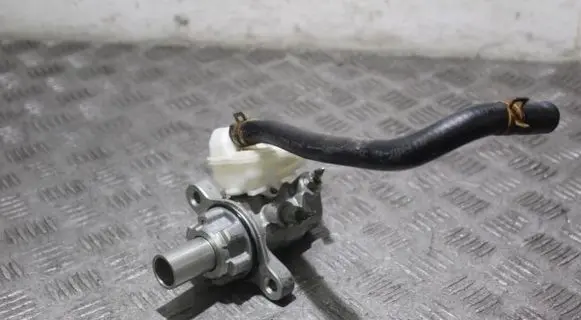 Honda CR-V Master brake cylinder 