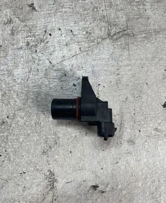 Mercedes-Benz E W211 Camshaft position sensor A0051531328