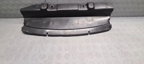 BMW 1 E82 E88 Radiator trim 7128502