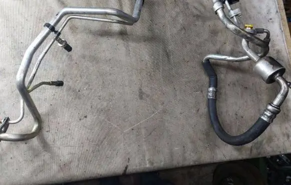 Ford S-MAX Air conditioning (A/C) pipe/hose