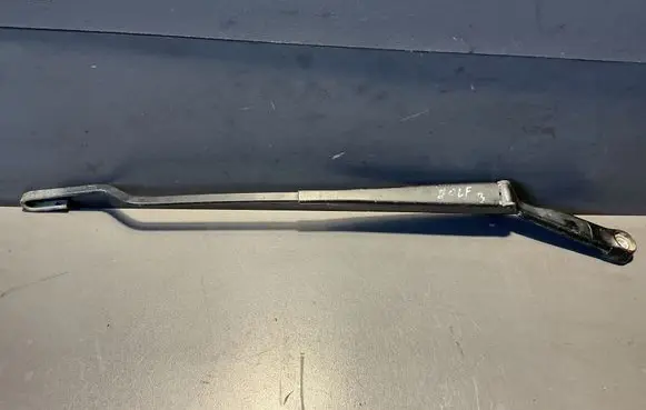 Volkswagen Golf III Front wiper blade arm 1H1955409C