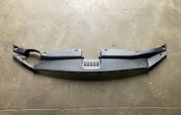 Hyundai Santa Fe Radiator trim 863532B700