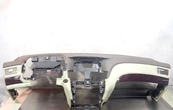 Infiniti M Dashboard 68200-1MA0A