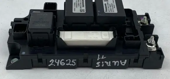 Toyota Auris 150 Fuse module G92Z147020