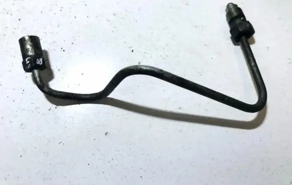 Toyota Avensis T220 Fuel line pipe