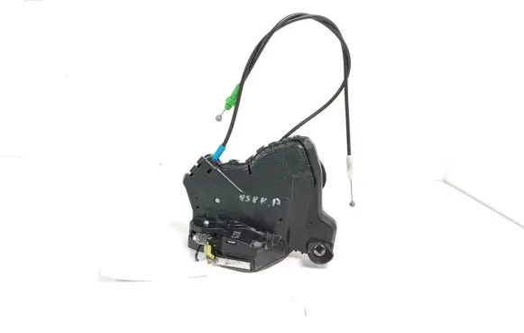 Toyota Auris E180 Front door lock 69040-02210