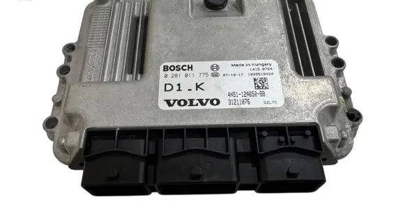 Volvo V50 Engine control unit/module 4N5112A650BB 0281011775 31211076