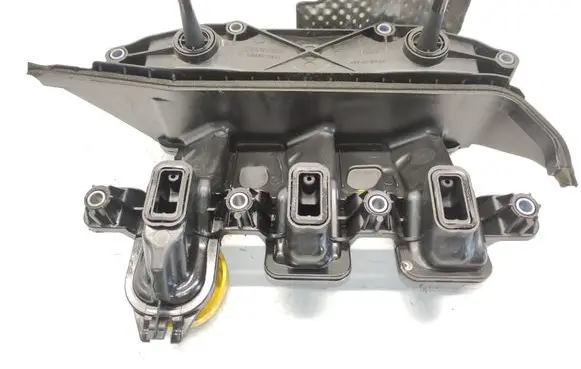 Nissan Qashqai Intake manifold 118305906R 1326400Q0L 1525500Q0B