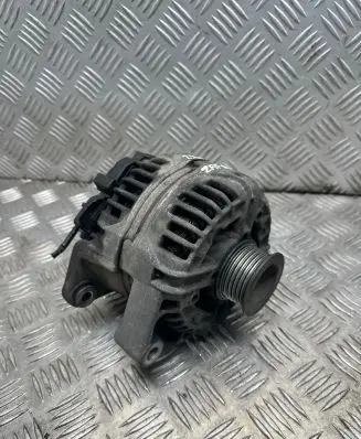 Opel Zafira A Generator/alternator 90561168 0124415005