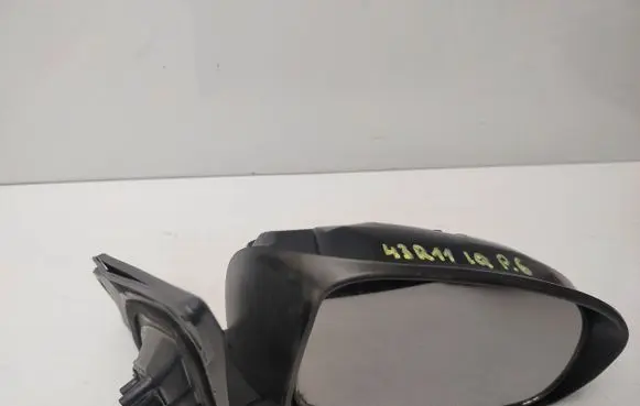 Toyota iQ Front door electric wing mirror 43R11