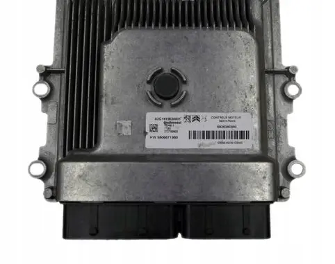 Peugeot 3008 II Engine control unit/module 9806671980