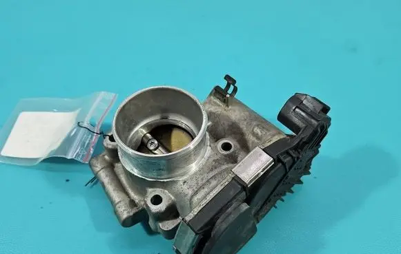 Opel Meriva B Throttle body valve 55562270 IMPRK1559114