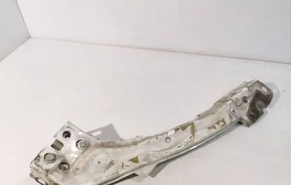 Radiator support slam panel bracket