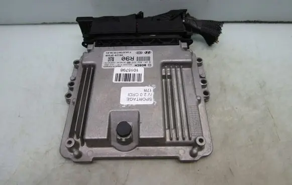 KIA Sportage Engine control unit/module 0281032629