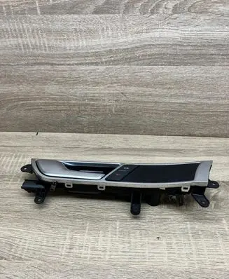 Audi A6 S6 C6 4F Front door interior handle 4F0837019