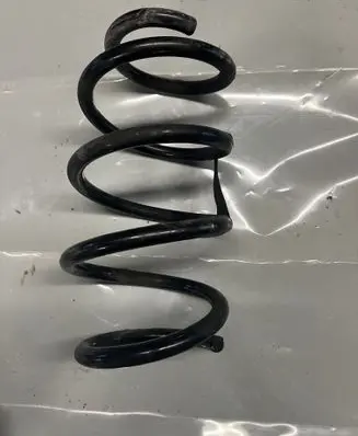 Jeep Cherokee Front coil spring 05168684AB 8684AB 05168684A