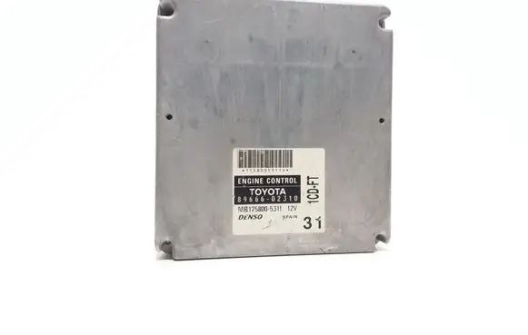Toyota Corolla E120 E130 Engine control unit/module 8966602310 MB1758005311 1CDFT