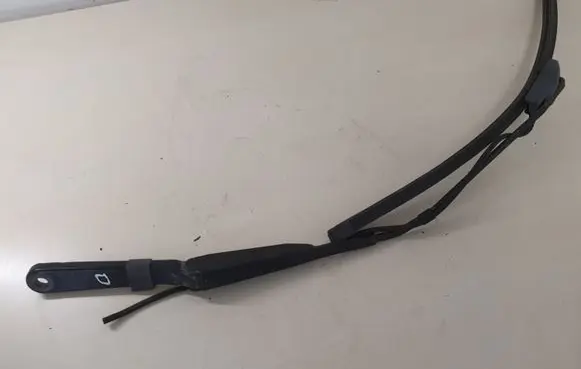 Iveco Daily 3rd gen Windshield/front glass wiper blade 