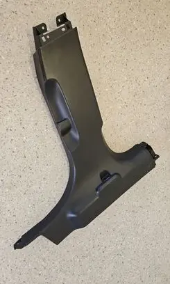 Maserati Ghibli (B) pillar trim (bottom) 670019610 06700204030 6700204030
