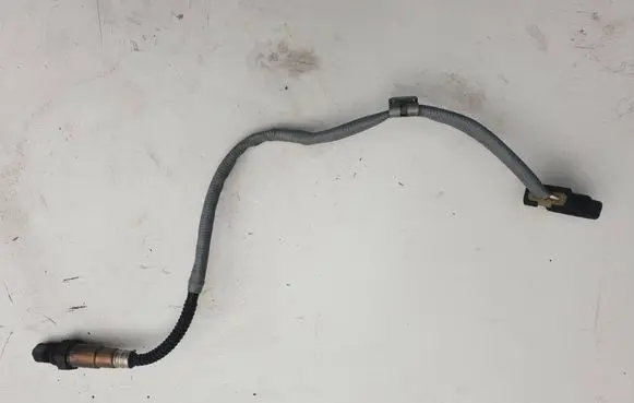 BMW 2 F22 F23 Lambda probe sensor 7589122 0258010418