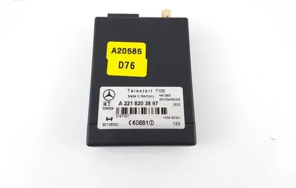 Mercedes-Benz C W204 Auxiliary heating control unit/module A2218203897 9013854C