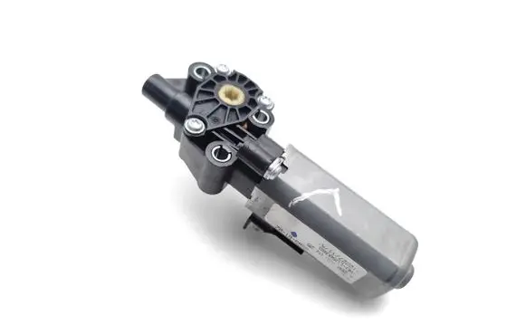 Mercedes-Benz E AMG W213 Steering column adjust motor A2044600425 P1145890103