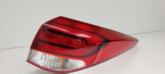 Hyundai i40 Rear/tail lights 924023Z5
