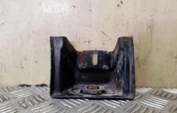 Volkswagen Transporter - Caravelle T5 Radiator support slam panel bracket 