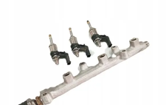 Skoda Fabia Mk3 (NJ) Fuel main line pipe 04E906036AT