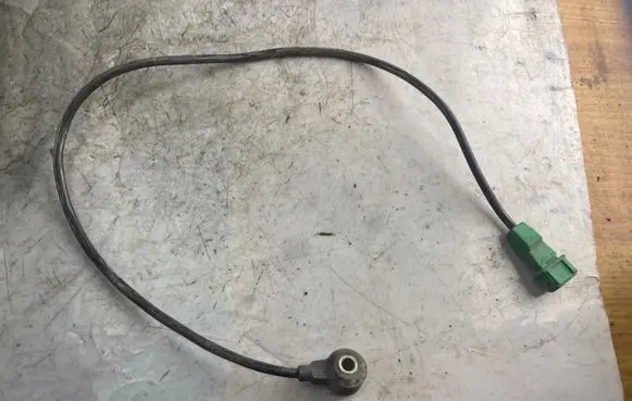 Detonation knock sensor