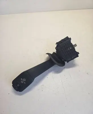 BMW 7 E65 E66 Indicator stalk 8352172