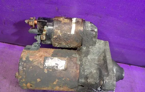 Renault Modus Starter motor 8200298371