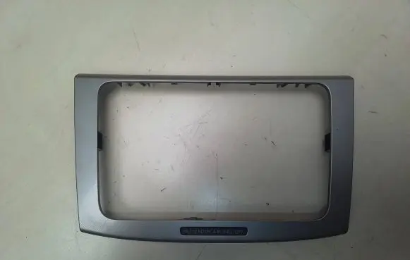 Volkswagen PASSAT B6 Radio/GPS head unit trim 318410100