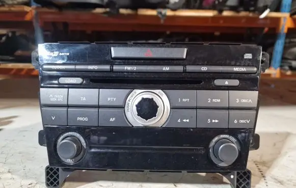 Mazda CX-7 Radio/CD/DVD/GPS head unit EH1566ARX