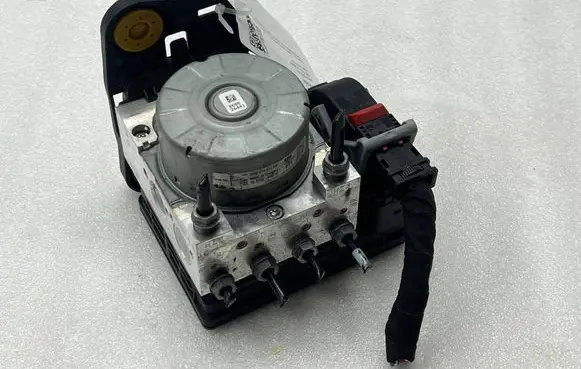 Audi A3 8Y ABS Pump 5WA614517DR