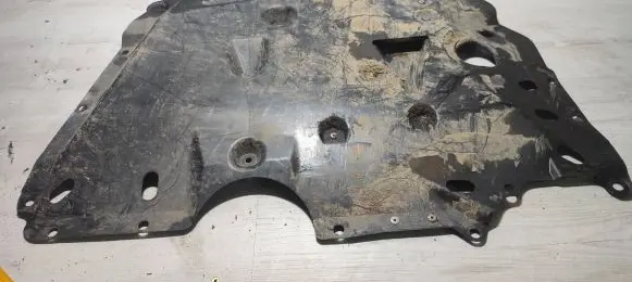 Front underbody cover/under tray