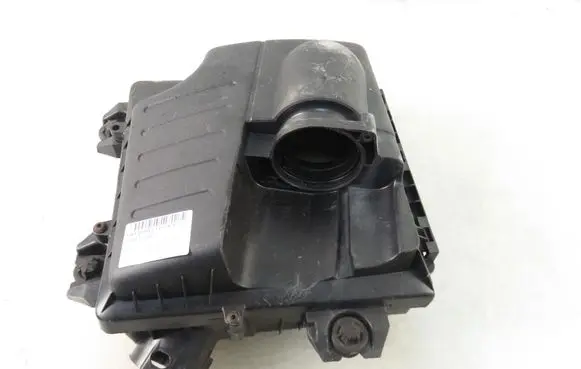 Renault Trafic II (X83) Air filter box 8200760899B