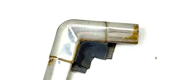 Volvo 760 Windshield trim