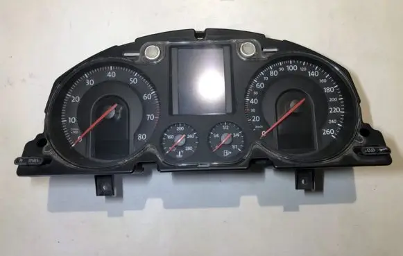 Volkswagen PASSAT B6 Speedometer (instrument cluster) A2C53145550 A2C53117394