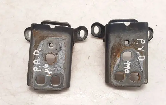 Front door hinge set