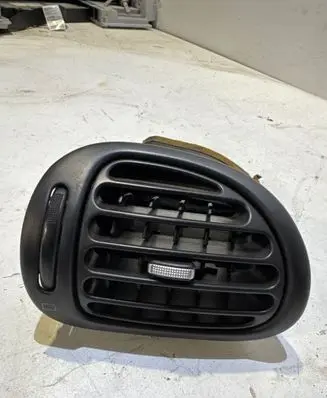 Peugeot 206 CC Dash center air vent grill 9632184877