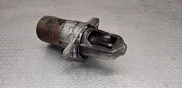 Nissan X-Trail T30 Starter motor 233008H500 M000T87081