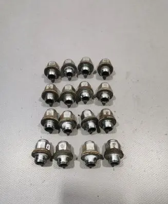 Toyota Yaris Nuts/bolts 