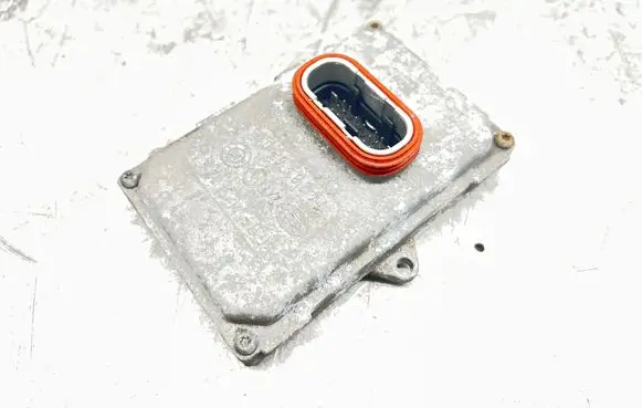 Mercedes-Benz E W211 Xenon control unit/module 5DF00870401 A0038205126