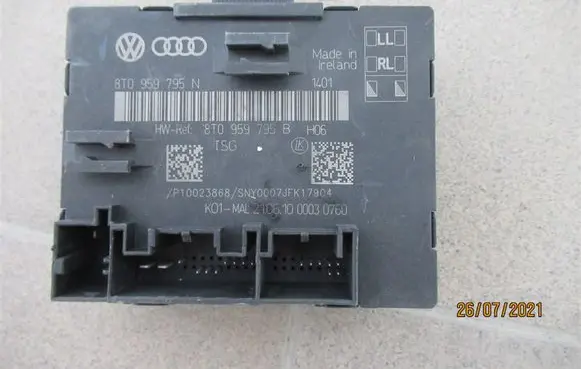 Audi A5 8T 8F Door control unit/module 8T0959795
