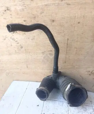 Audi A6 S6 C6 4F Air intake hose/pipe 4F0129615K