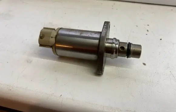 Nissan Navara D40 Fuel injection high pressure pump