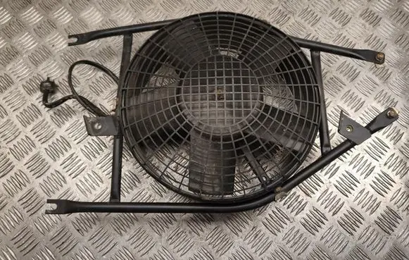 Mercedes-Benz 250 280 W108 Radiator cooling fan shroud